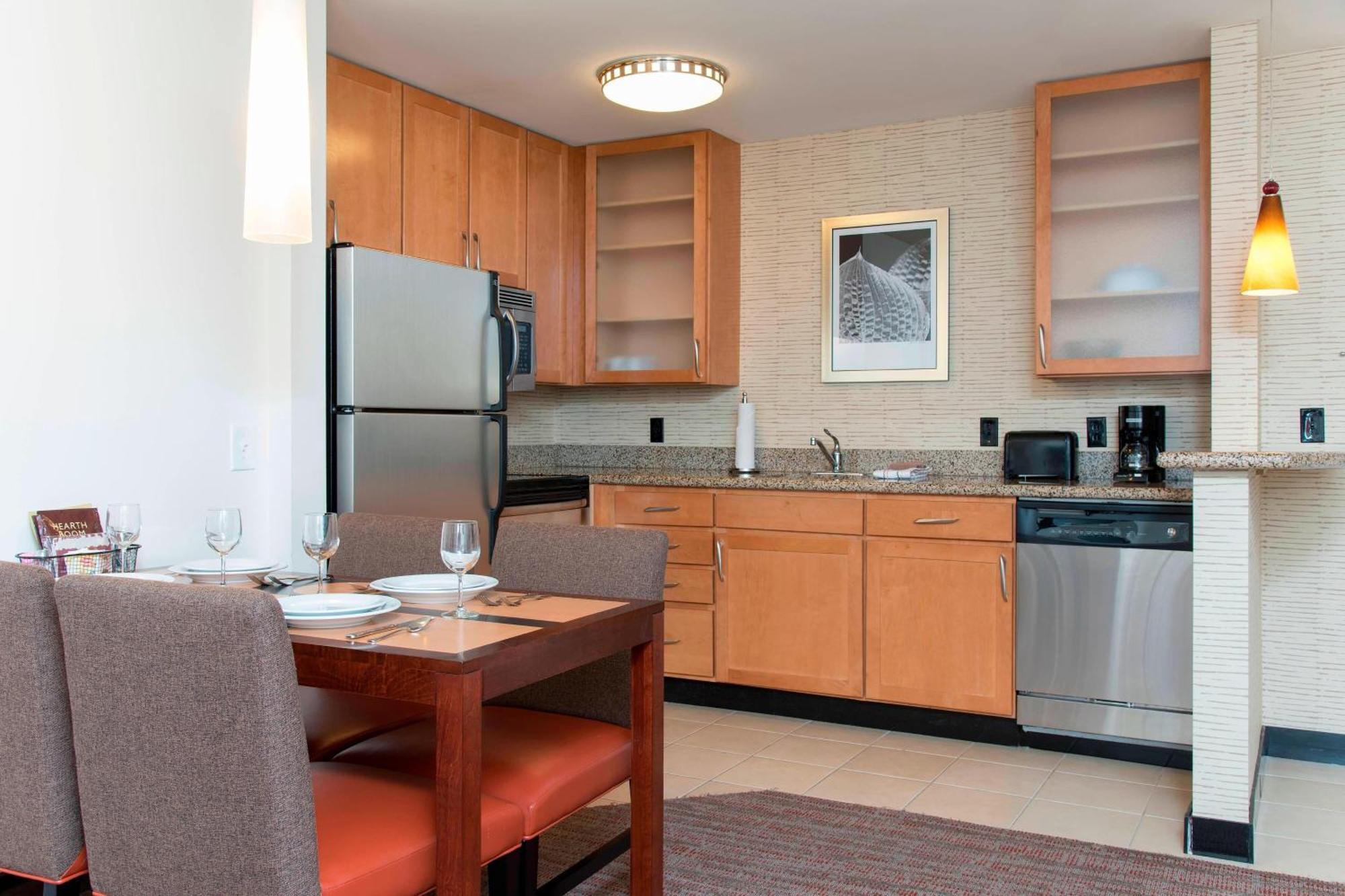Residence Inn Moline Quad Cities Exterior foto